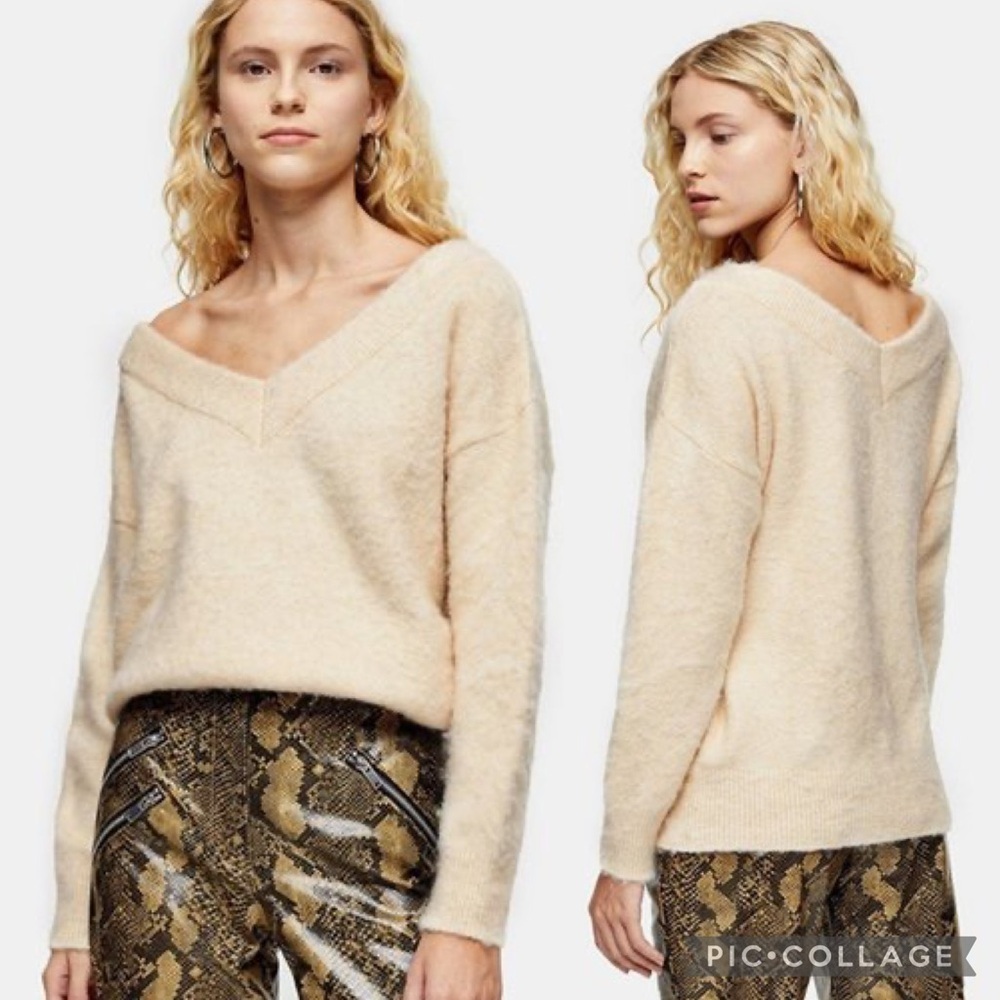 NWT Topshop XS Neutralâ Fuzzy Sweater V-Neck Lightweight Knit
